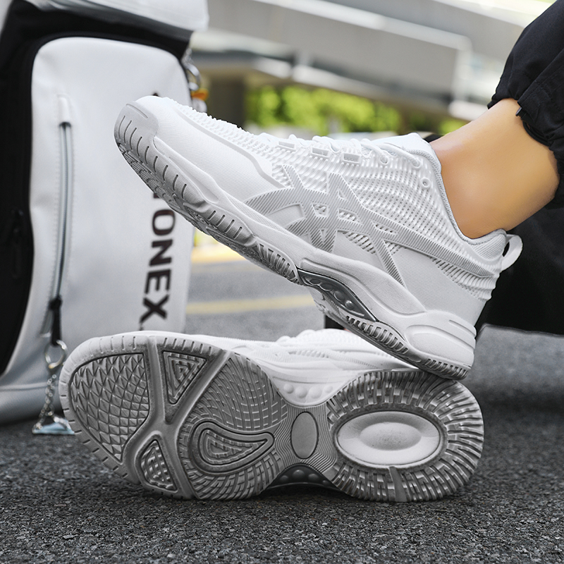 New badminton shoes beef tendo - огляд і ціна Table Tennis Volleyball