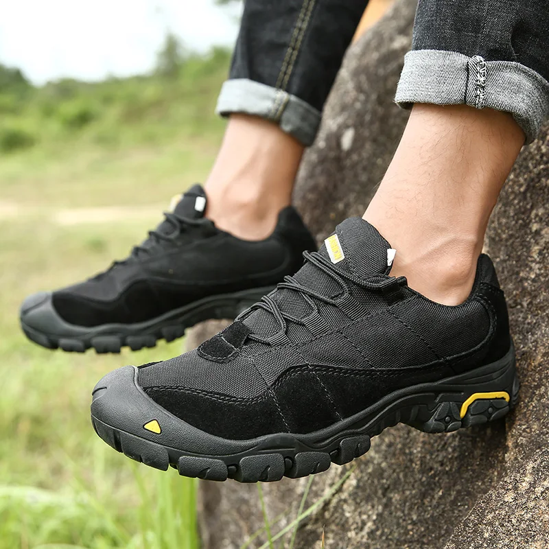 NMen's Outdoor Hiking Shoes An - огляд і ціна Table Tennis Men