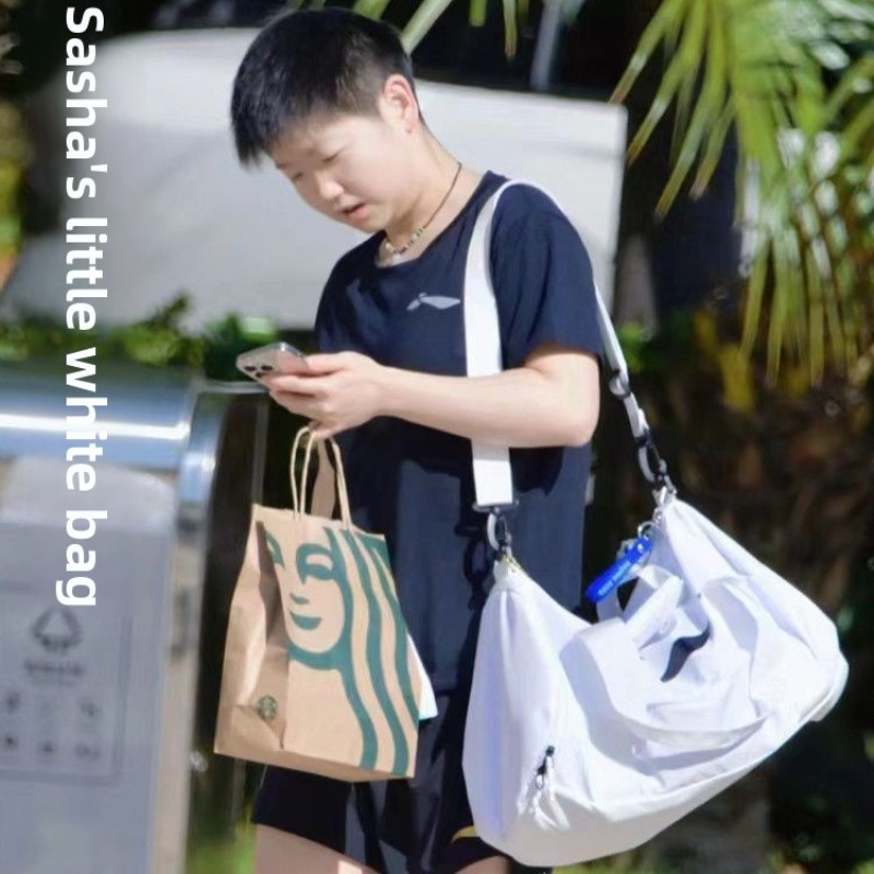 Li-Ning sports bag, same style - огляд і ціна Table Tennis Kit Bag